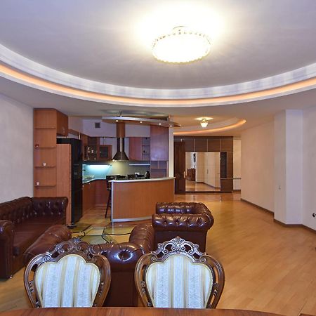Rent Inn Yerevan On North Avenue Exteriér fotografie