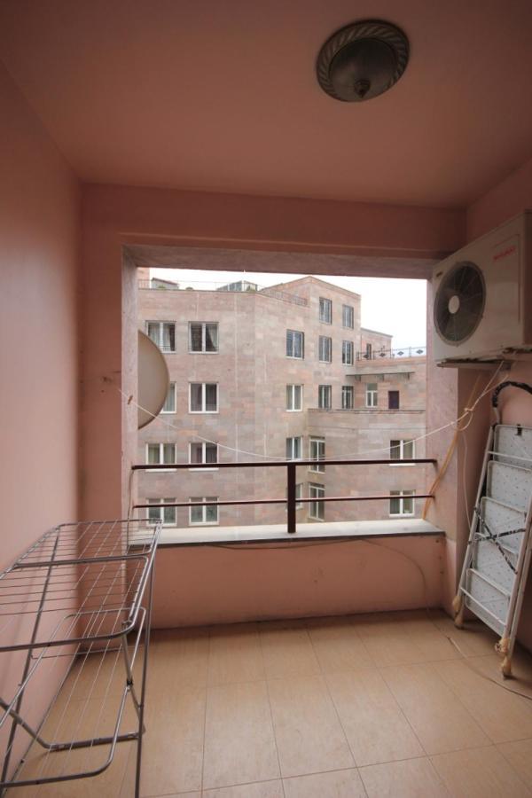 Rent Inn Yerevan On North Avenue Exteriér fotografie