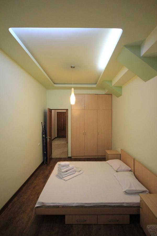 Rent Inn Yerevan On North Avenue Exteriér fotografie