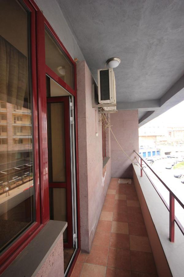 Rent Inn Yerevan On North Avenue Exteriér fotografie